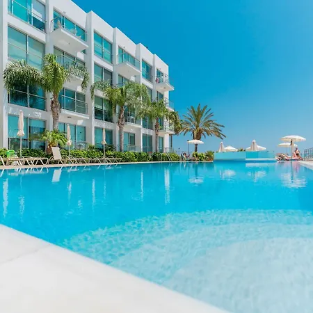 Niovi - Coralli Beachfront *