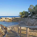Niovi - Coralli Beachfront *