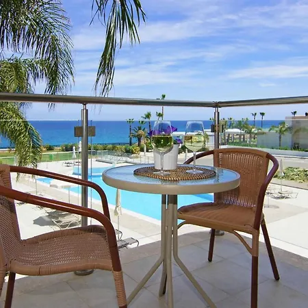 Niovi - Coralli Beachfront * Protaras