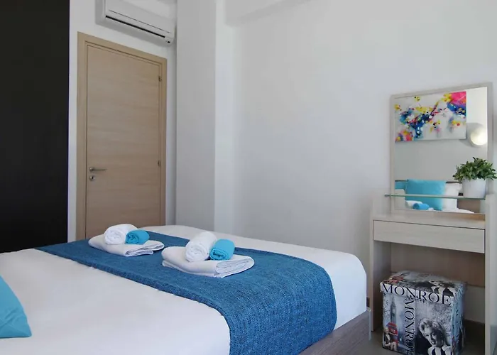 Niovi - Coralli Beachfront * פרוטאראס