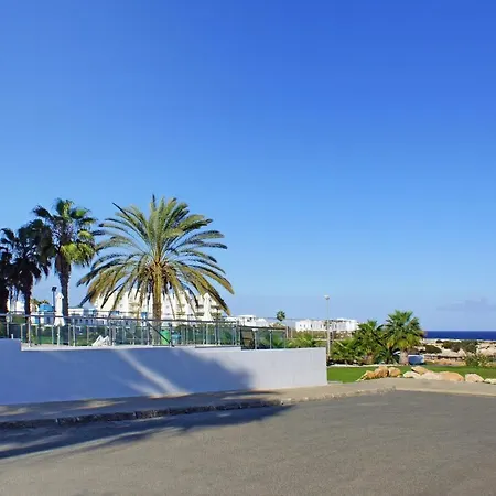 Niovi - Coralli Beachfront بيت للعطل بروتاراس
